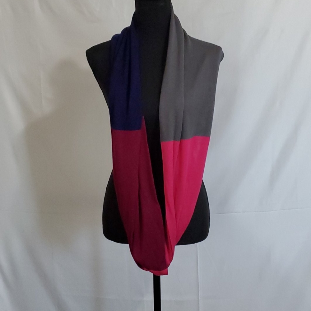 Women's Knitted Color Block  Infinity Scarf